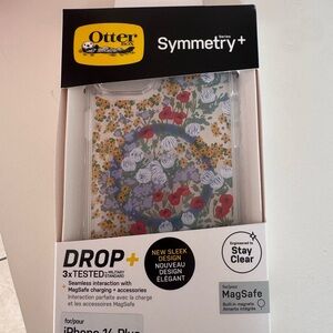 OtterBox Symmetry+ MagSafe for iPhone 14 Plus